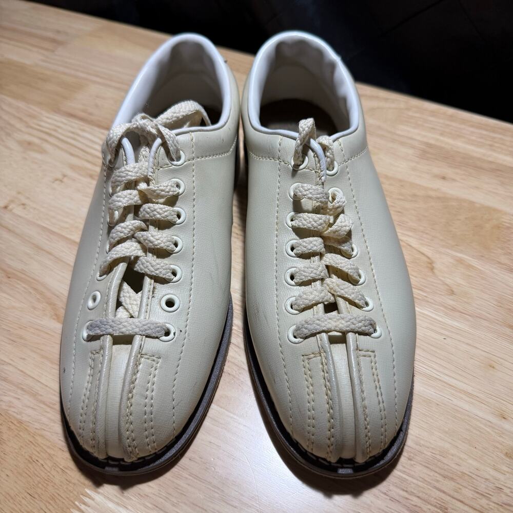 CELEBRITY Bowling Shoes Hipster  Beige Leather Women’s Size 8